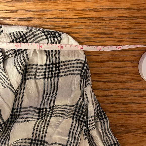 Jones New York Black &White Long Sleeve Button Up Shirt - Picture 9 of 9